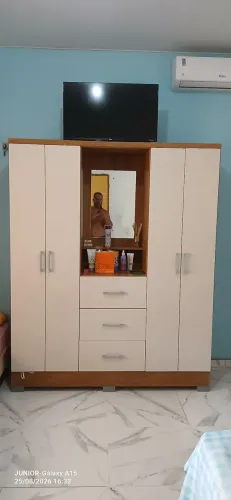 GUARDA ROUPA