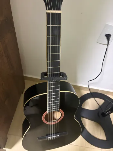 Violão da marca Michael semi novo