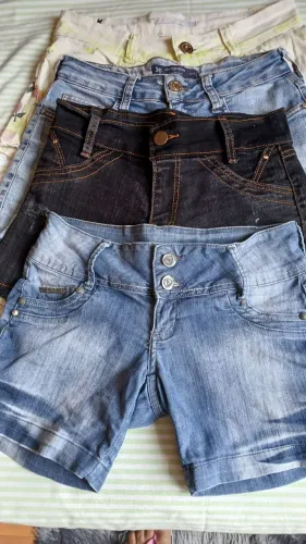 LOTE DE SHORTS T/ 36  COM 4