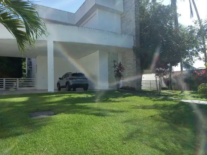 Casa duplex no Condomínio Mediterrâneo, 520, 3 suites e 1 quarto. Lazer Privativo. Menor p