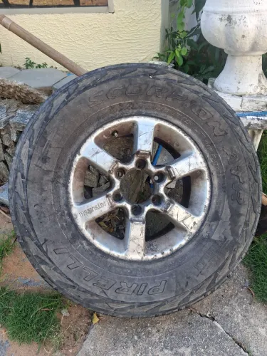 rodas L200