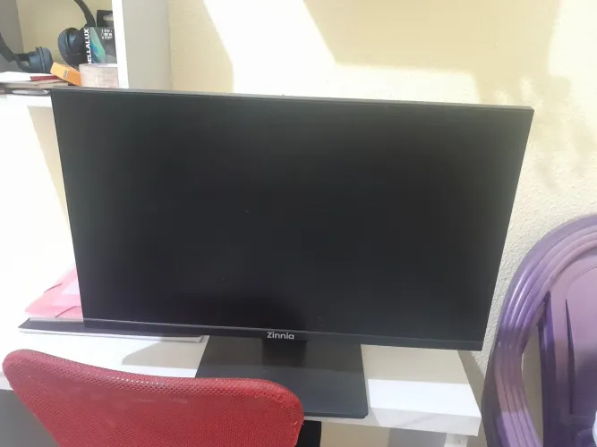 Monitor zinea zeugo 24" com defeito na fonte