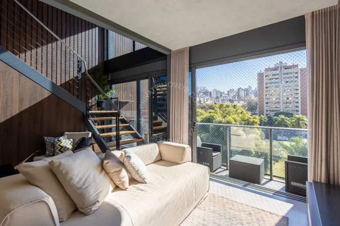 Apartamento Duplex mobiliado para alugar no Petrópolis com 1 quarto (1 suíte)