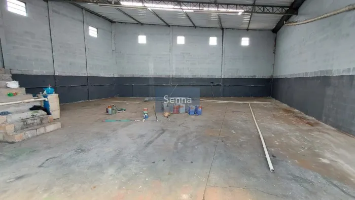 Galpão Industrial à Venda em Várzea Paulista-SP, Bairro Sítio São José: 1 Sala, 2 Banheiro