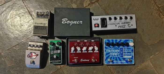 Pedais de guitarra pedal board
