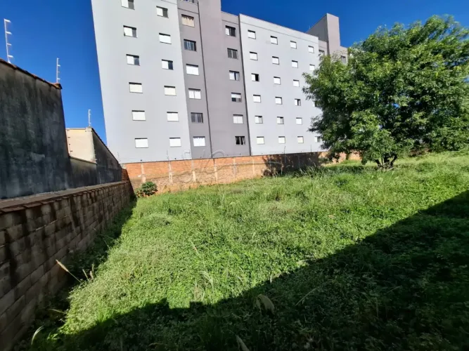 Terreno de 716m² com muro para locação e venda - Sumarezinho
