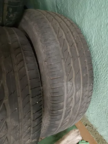 Vendo pneus aro 205/55/16