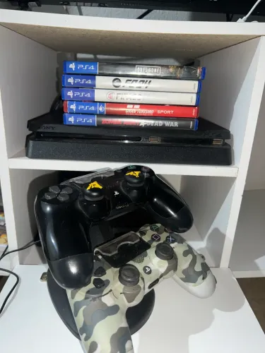 PS4 1TB COM 5 JOGOS MÍDIA FÍSICA