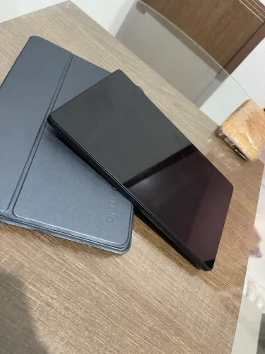 Tablet Positivo Vision 10 (128 GB) + Capa e Carregador