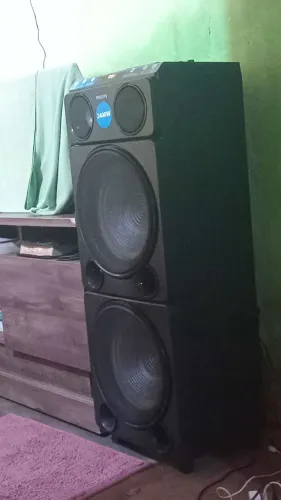 Caixa torre Philips 2400W 4 meses de uso