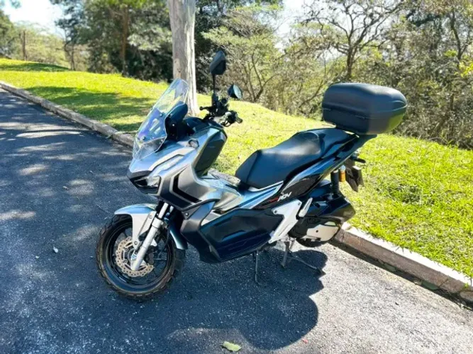 Honda ADV 150 2023 | 10 mil km | Revisões na Honda | Nunca caiu | Impecável