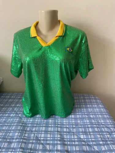 Blusa do Brasil feminina em paête 
