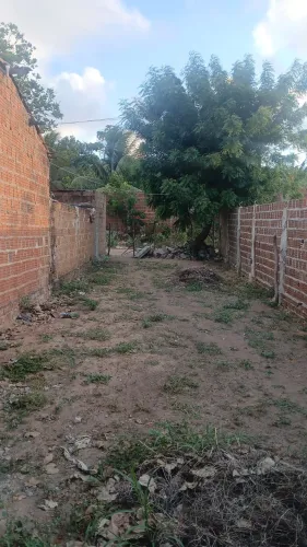Pra vender terreno do lado de uma piscina ir na rua por trás tem a lagoa azul lugar top