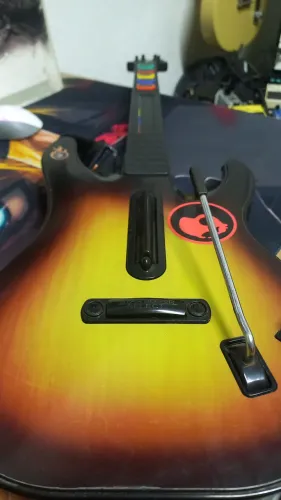 Vendo ou Troco Guitar e Recptor do Guitar Hero para Ps3