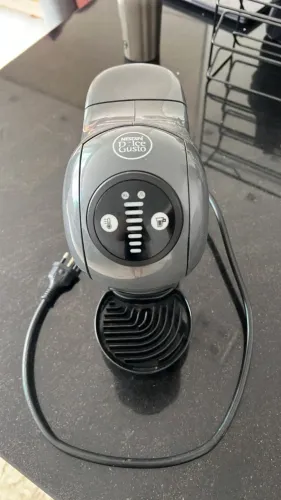 Cafeteira Nescafé Dolce Gusto 220V
