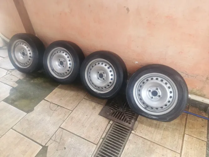 Rodas fumagali (aro 15 bolinha)