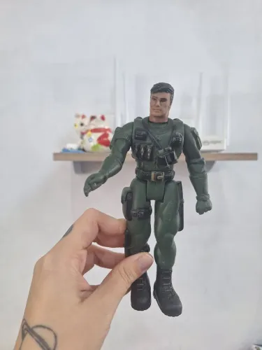 Boneco militar antigo