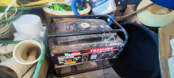 Gerador Toyama TG2500MX 2.5kVA a Gasolina - Ótimo Estado