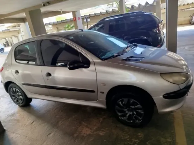 Peugeot 206 Selection/ Sensation 1.0 16V 5P 2001