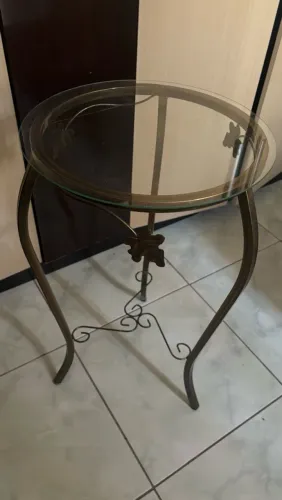 Mesa de canto de vidro perfeita 