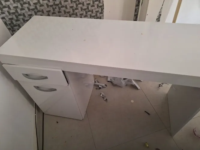 Mesa para escritório.