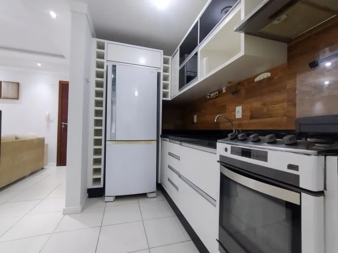 Apartamento com 2 dormitórios para alugar, 93 m² por R$ 2.850/mês - Victor Konder - Blumen