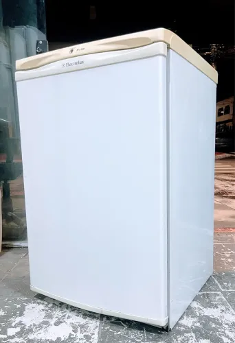 Frigobar Electrolux 