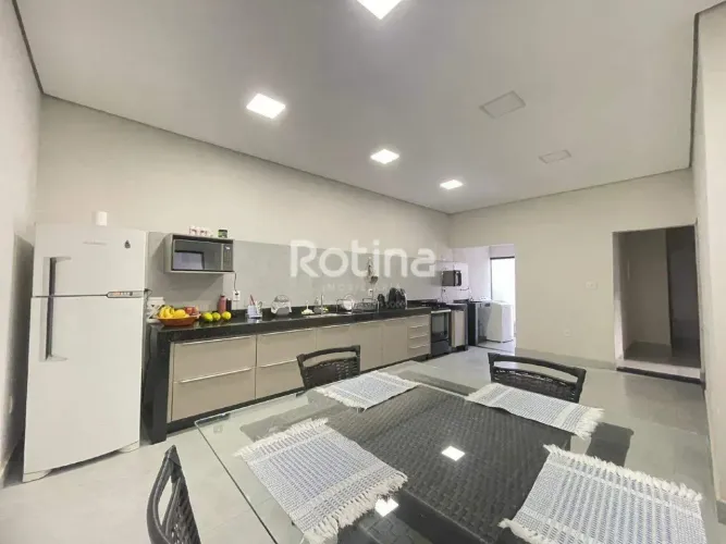 Casa à venda, 3 quartos, Luizote de Freitas - Uberlândia/MG - Rotina Imobiliária