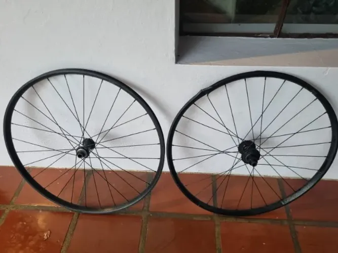 Rodas Specialized Stout Black Par aro 29