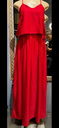 Vestido vermelho vibrante Aquamar tamanho M