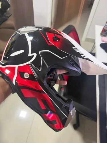 Capacete UFO Cross