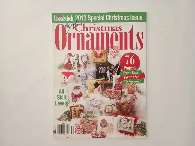 Revista Christmas Ornaments - Bordados De Natal - Ponto Cruz - Em inglês