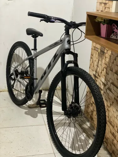 Bike aro 29 semi nova