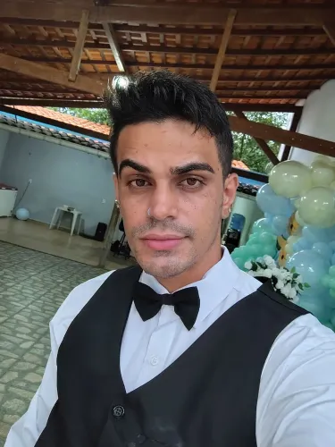 Garçom 24 horas ao seu dispor!!!!!!