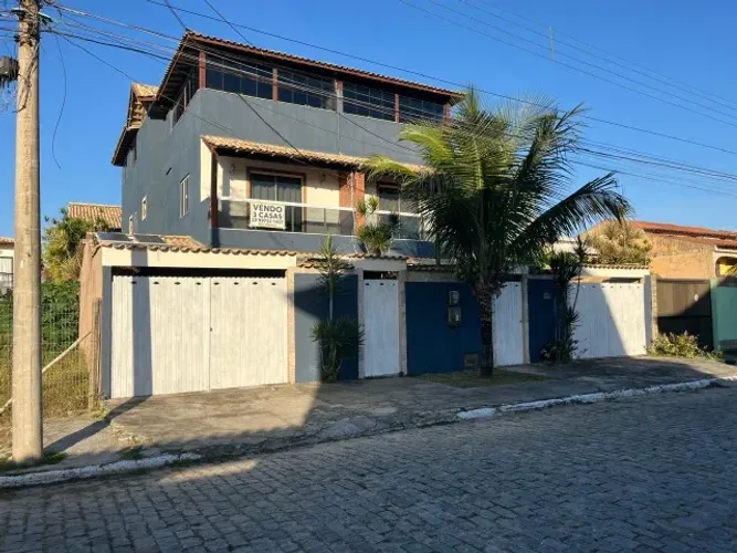 Praia do Foguete Casa Ld direito + piscina 550mil Ld esquerdo 650mil. As 3 R$1.200 mil