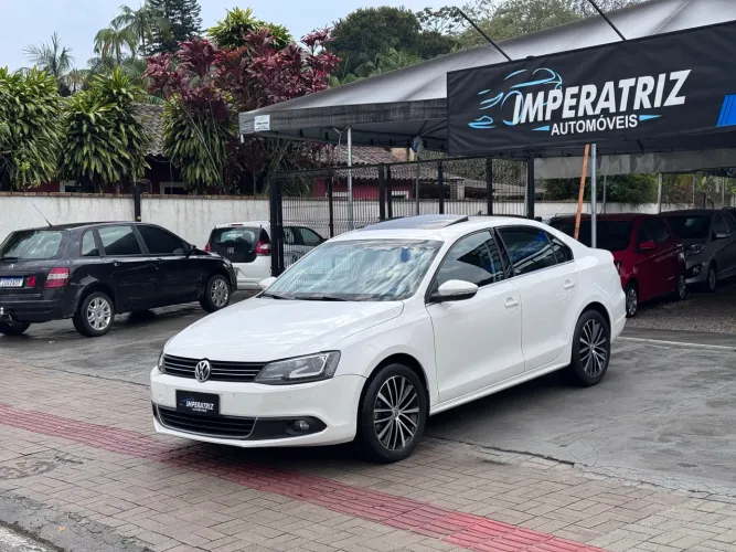 Volkswagen Jetta Highline 2.0 TSI 16V 4P Tiptronic 2013