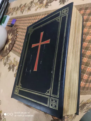 Bíblia sagrada nova edição papal 