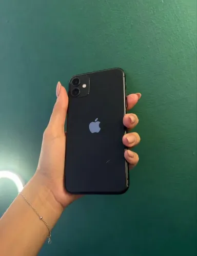 iPhone 11,  impecável, com carregador, capinha e película, NUNCA ABERTO