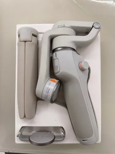 Estabilizador Gimbal Dji Osmo Mobile 6 Smartphones Platinum Cor Cinza