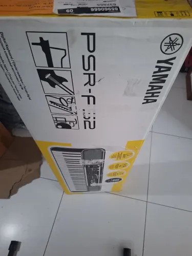 Lindo teclado yamaha 61 teclas, profissional
