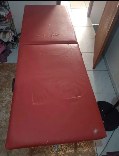 Vende-se maca maleta