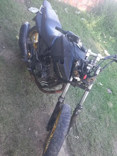 Vendo ou troco por outra moto