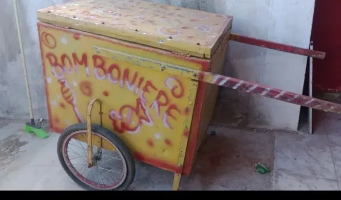 Carrinho de confeito /Bomboniere