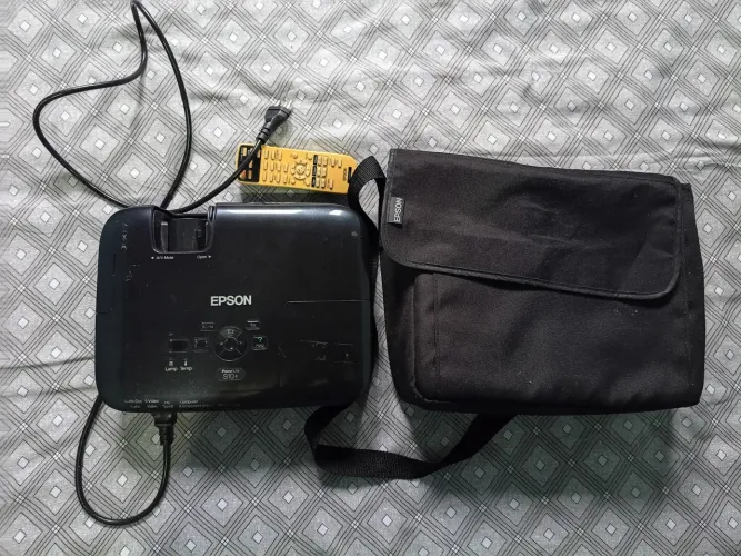 Projetor Epson Power Lite S10+