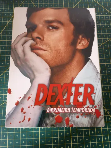 Dvd série DEXTER 1a temporada novo - BAIXOU DE PREÇO