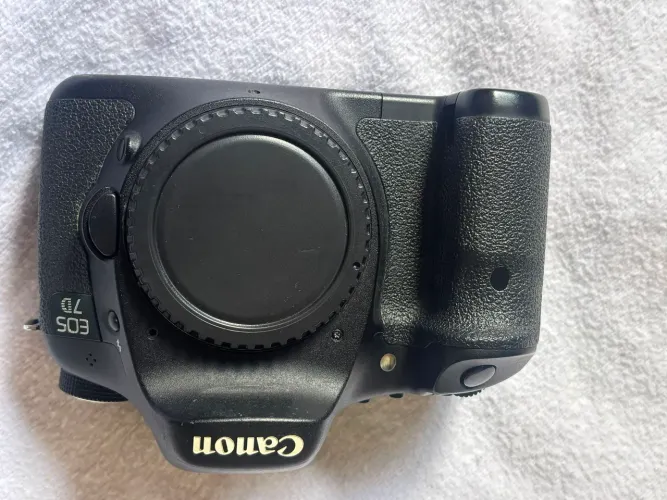 Câmera fotográfica profissional Canon, Divido no cartão até em 10 vezes