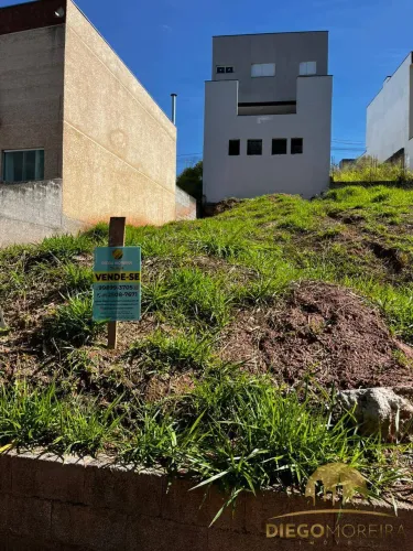 Terreno à Venda com Projeto Aprovado!