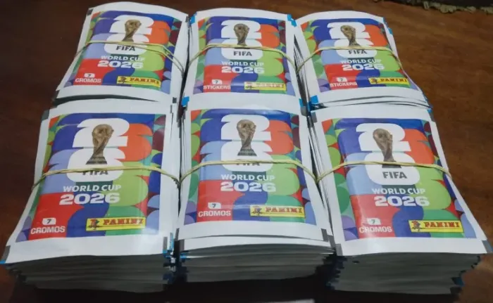 700 Envelopes Originais de Figurinhas da Copa 2026