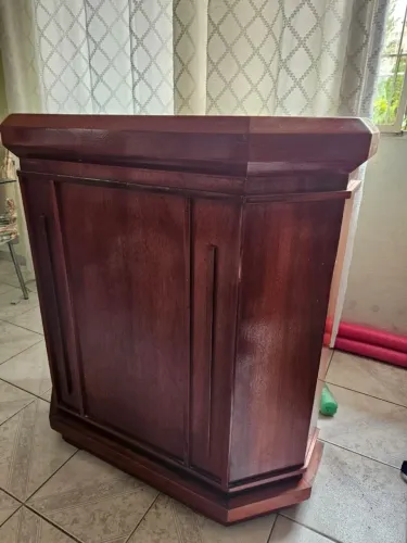 Barzinho de Madeira