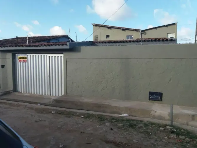 casa próximo a feirinha do tabuleiro, esquina